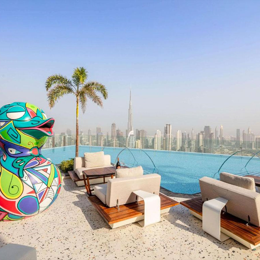 SLS Dubai terraza