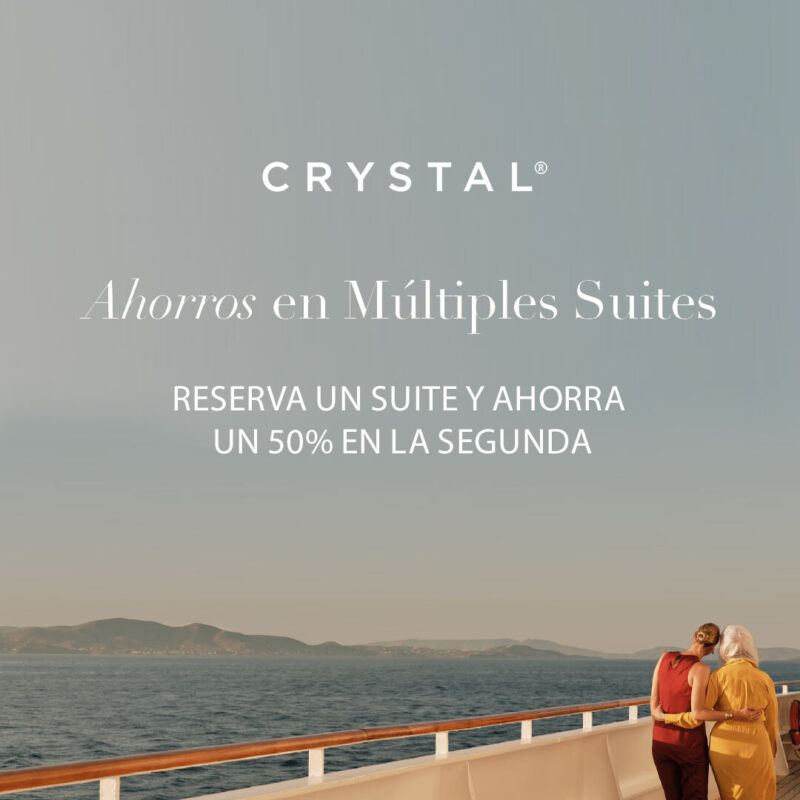 mamá e hija viendo el mar en un crucero